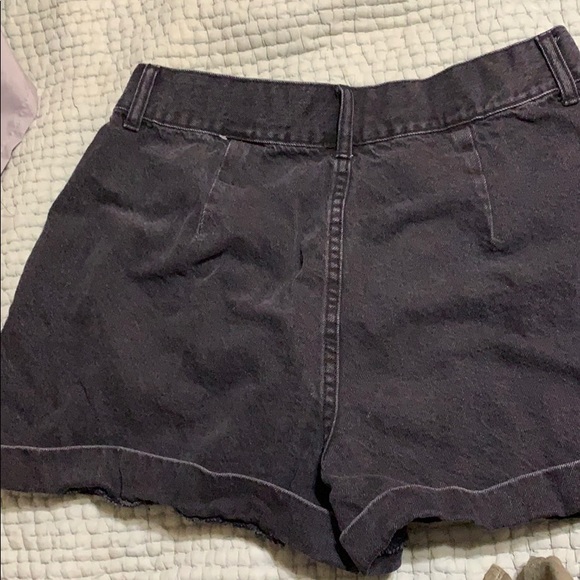 Black jean shorts - Picture 4 of 4